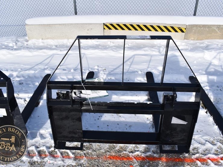 agt-industrial-pallet-fork-attachment-41850-image-4