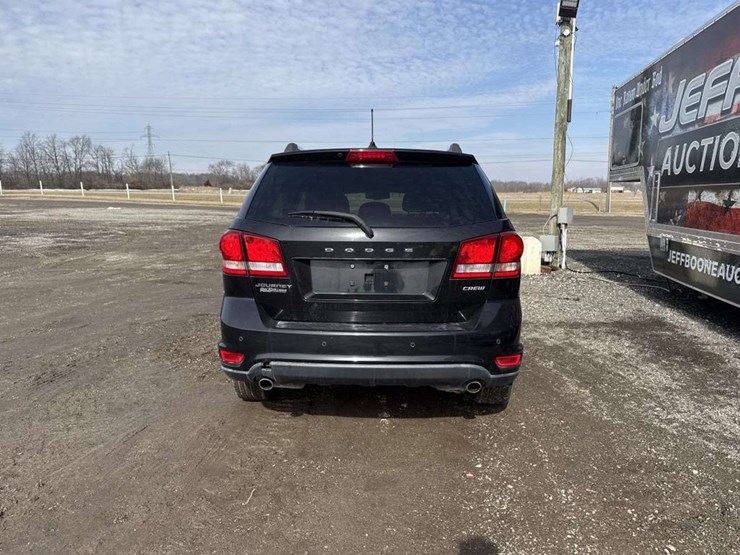 2013-dodge-journey-image-3