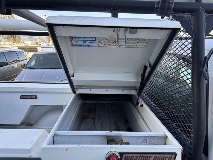 2014-ford-f150-image-27