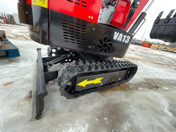 #5407-•-miva-va13-mini-excavator-image-4