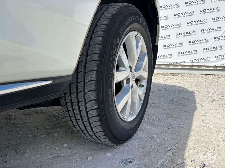 2011-nissan-murano-image-25