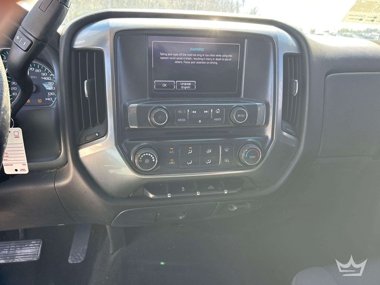 2018-chevrolet-silverado-1500-image-16