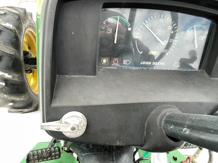 2001-john-deere-5205-image-35