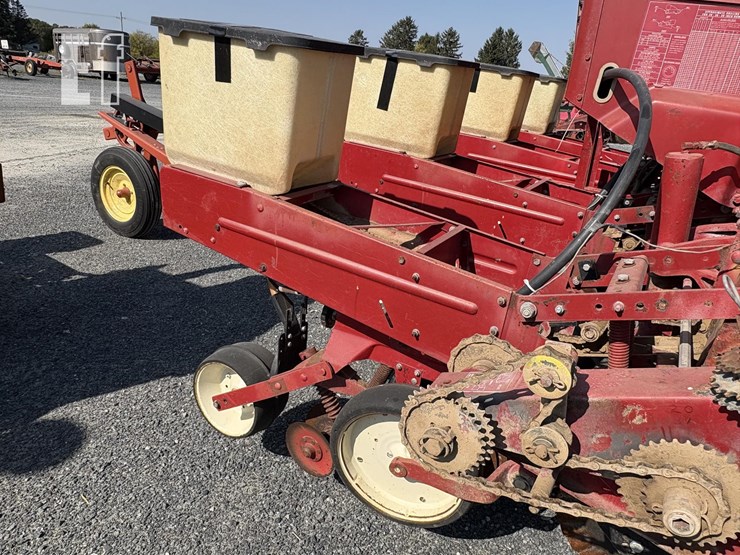 international-800-image-6