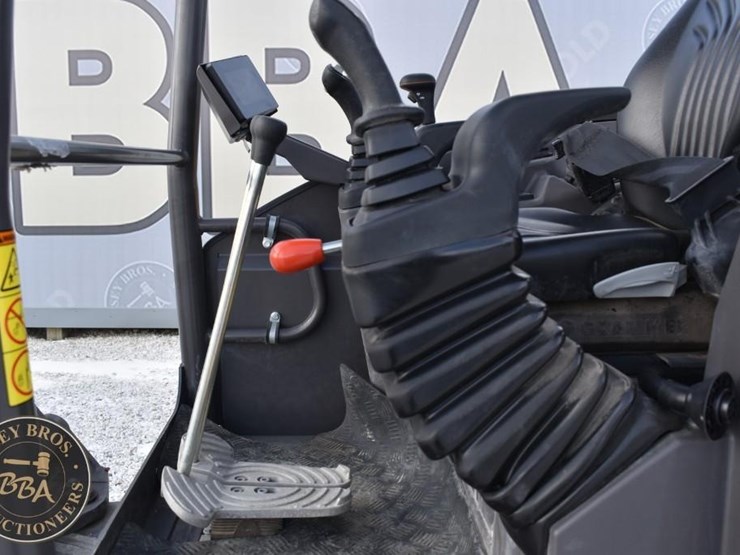 2023-volvo-ecr25-electric-image-26