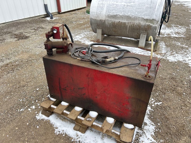 100-gallon-square-fuel-tank-w/-pump-image-3