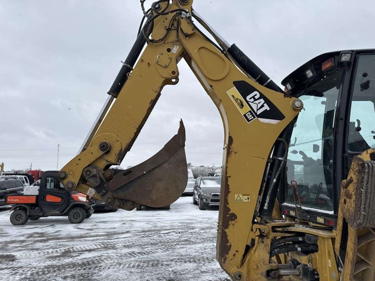 2013-caterpillar-420-image-19