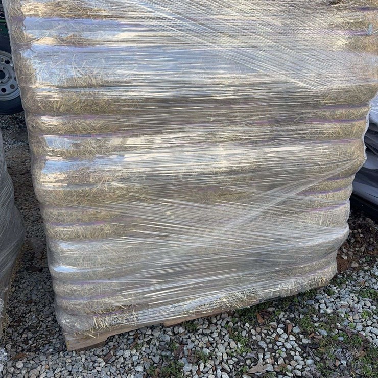 Pallet of Timothy Hay - 24 Bales Per Pallet