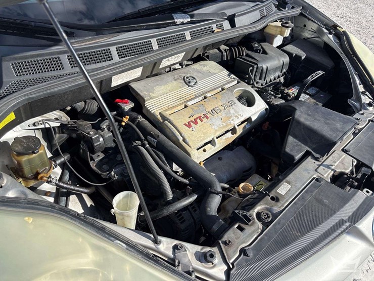 2006-toyota-sierra-ce-van-image-8