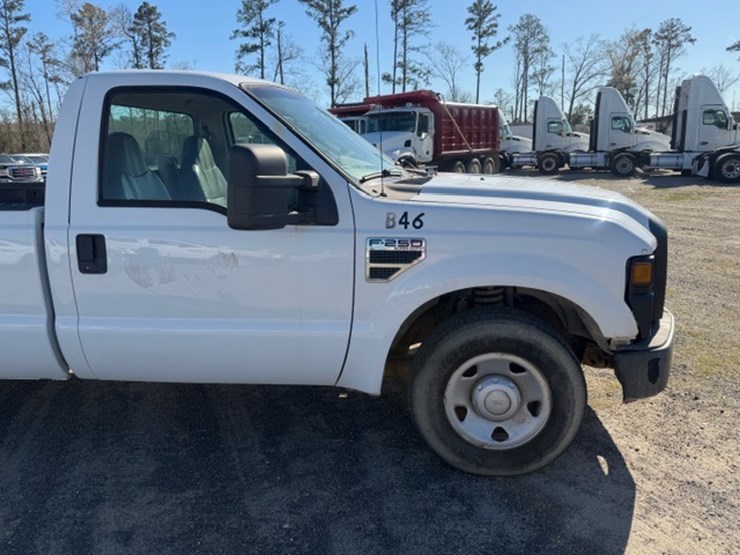2008-ford-f250-image-18