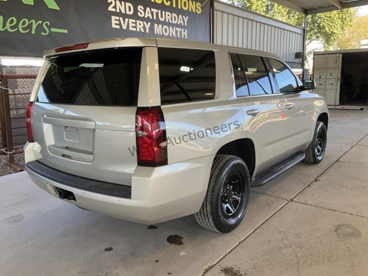 2015-chevrolet-tahoe-image-7
