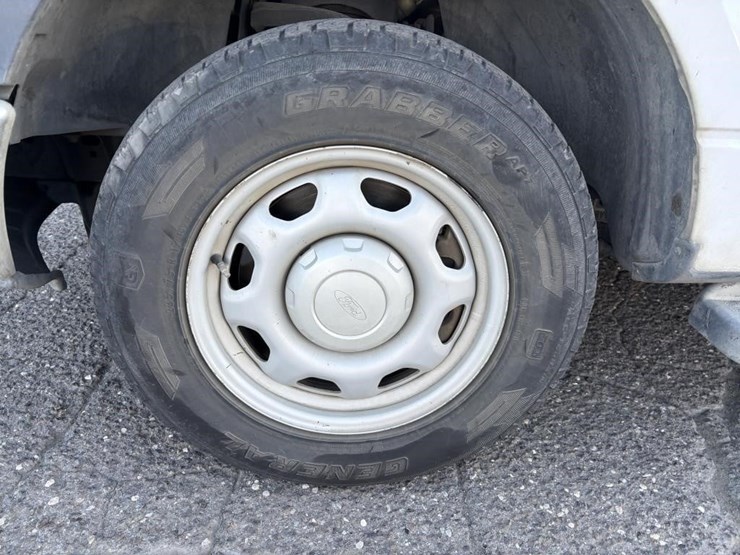 2014-ford-f150-image-26