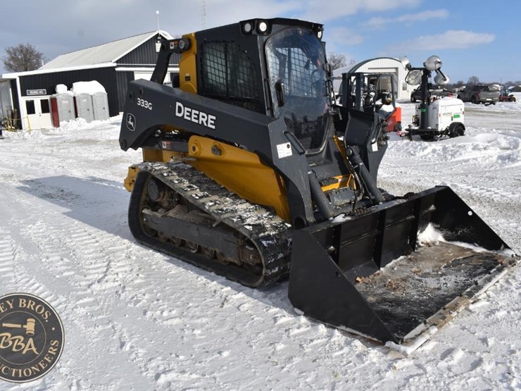 2020-deere-333g-image-21