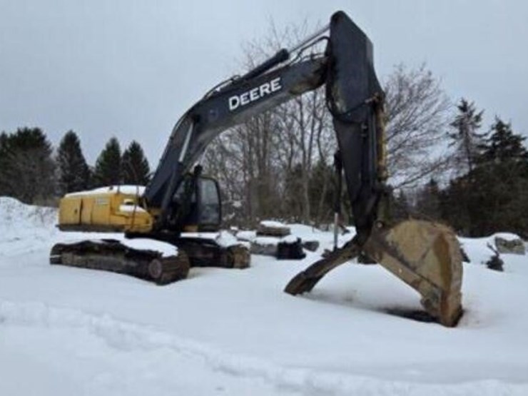 2012-deere-350d-lc-image-1