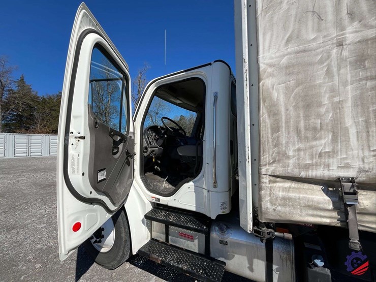 2019-freightliner-m2-s/a-box-truck-image-66