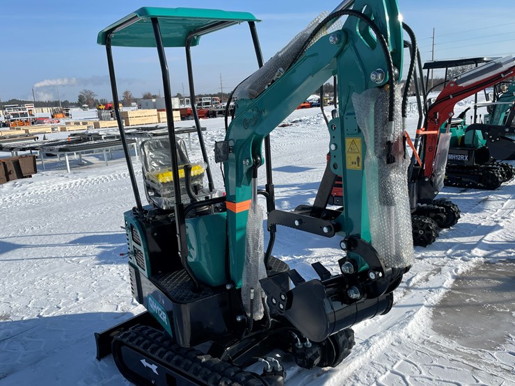 #5375-•-qh12r-mini-excavator-image-3