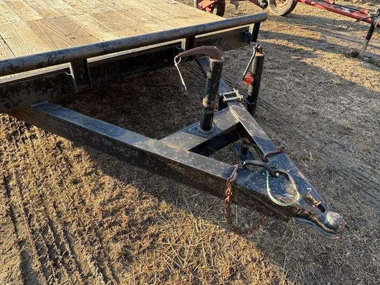 7'-x-18'-tandem-axle-trailer-image-2