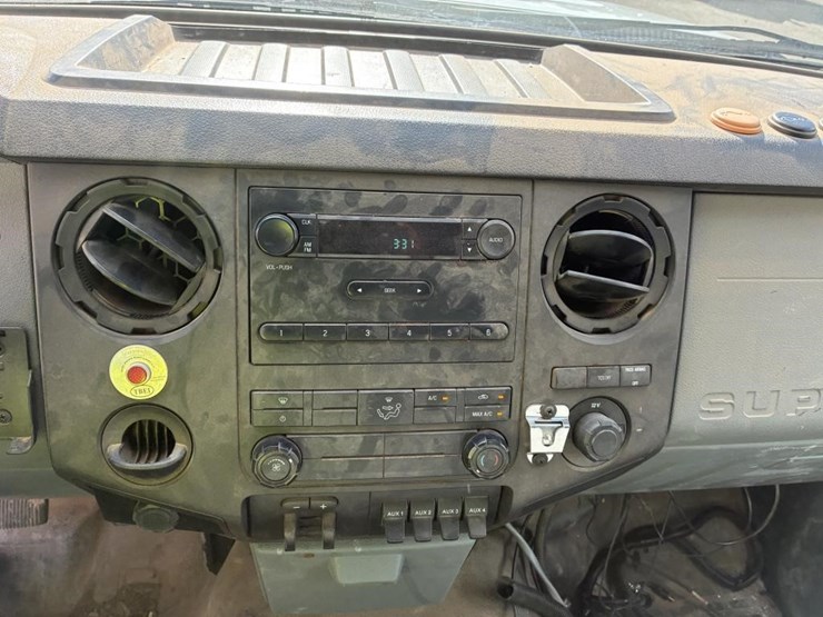 2013-ford-f550-sd-image-12