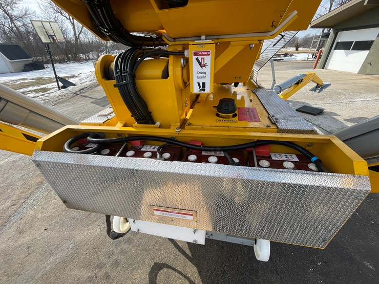 #8550-•-2023-omme-2750-rxbdj-hybrid-tracked-aerial-lift-image-105