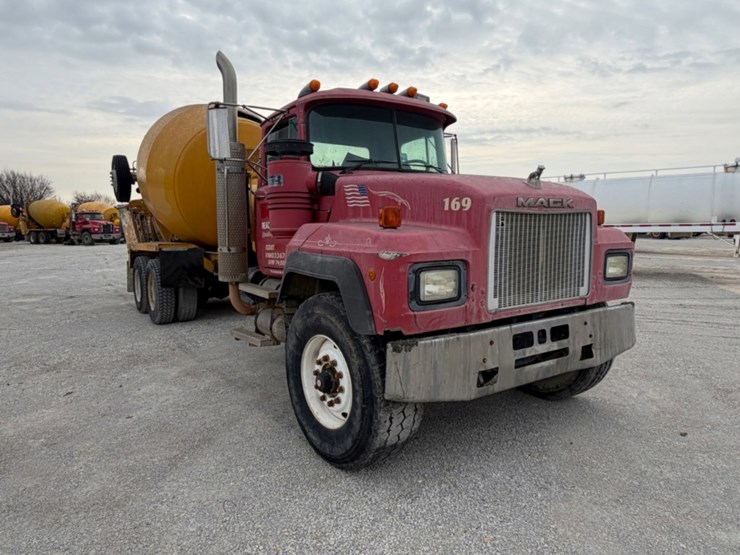 1997-mack-mixer-(inoperable)-image-3