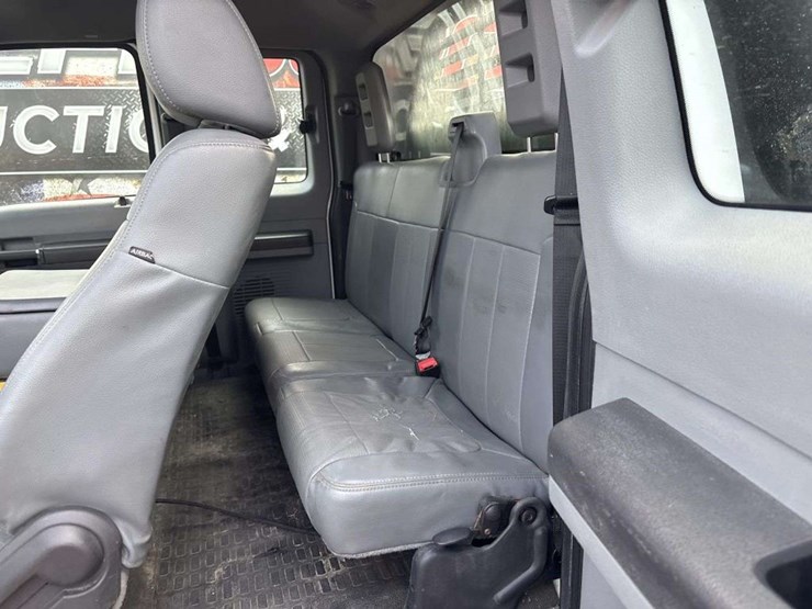 2016-ford-f350-image-15