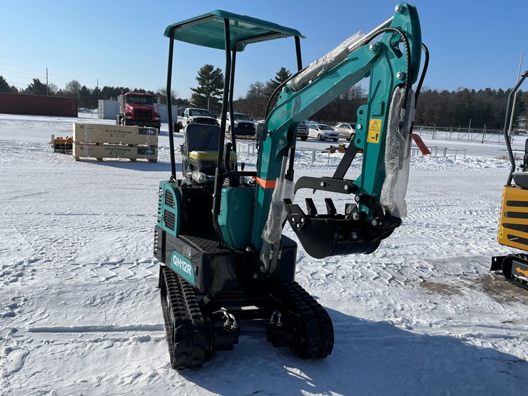 #5374-•-qh12r-mini-excavator-image-3