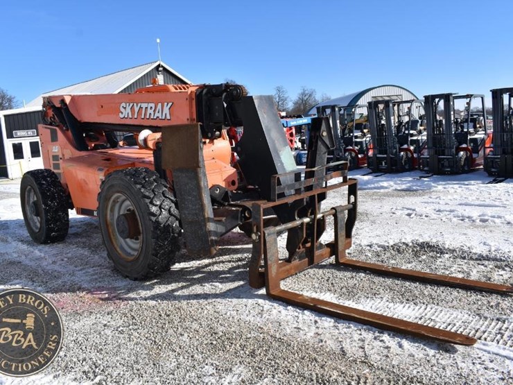 2017-sky-trak-10054-image-14