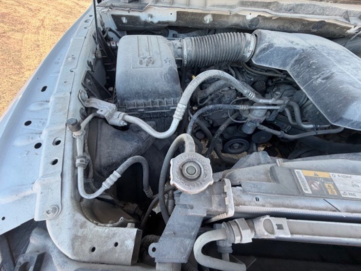 2019-ram-1500-classic-image-45