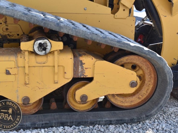 2022-caterpillar-259d3-image-42