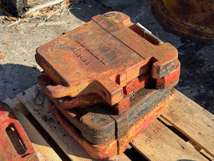 (4)-minneapolis-moline-suitcase-weights-image-3