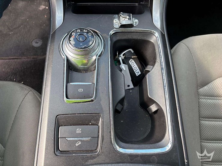 2017-ford-fusion-hybrid-sedan-image-15