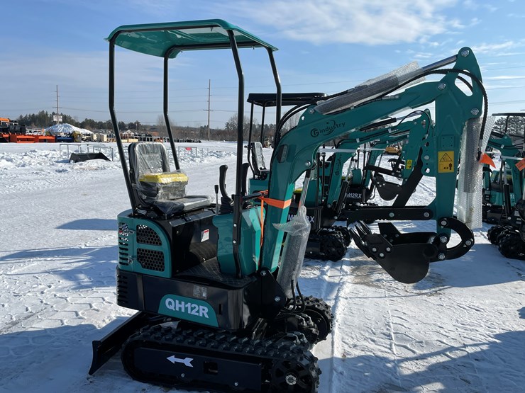 #5369-•-qh12r-mini-excavator-image-2