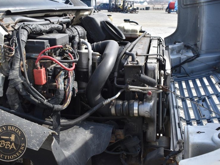 2008-gmc-topkick-c5500-image-36