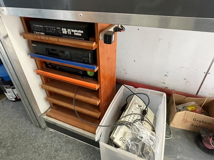 1999-united-expressline-image-23