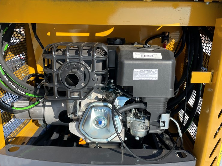 #5376-•-mx12rx-mini-excavator-image-14