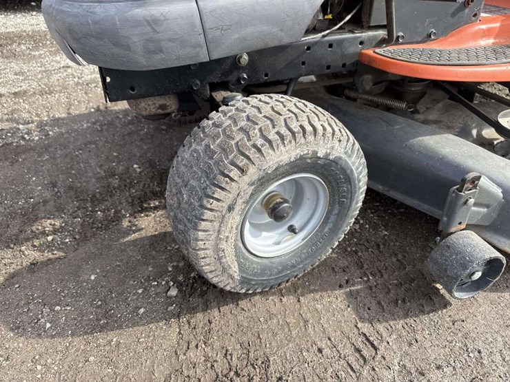 husqvarna-yth2148-image-7