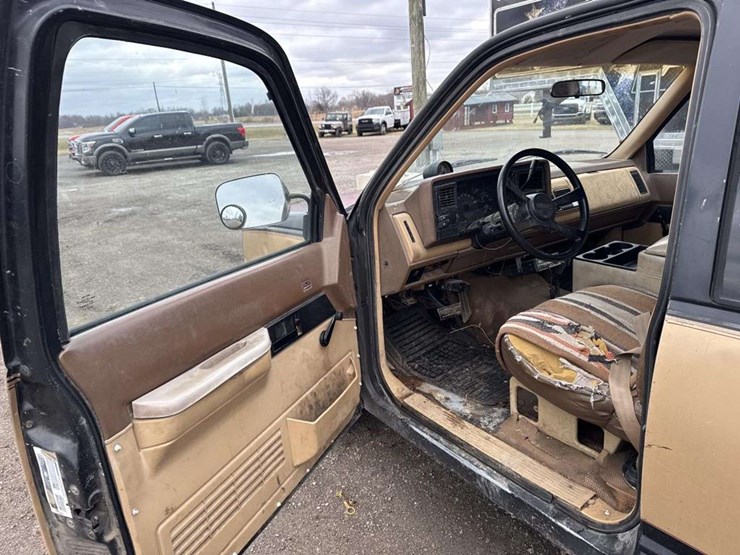 1988-gmc-2500-image-10