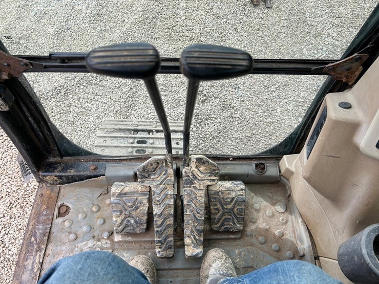 caterpillar-311c-image-25