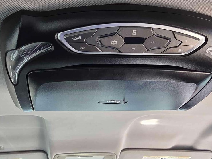 2015-gmc-1500-sierra-crew-cab-pickup-truck-image-27