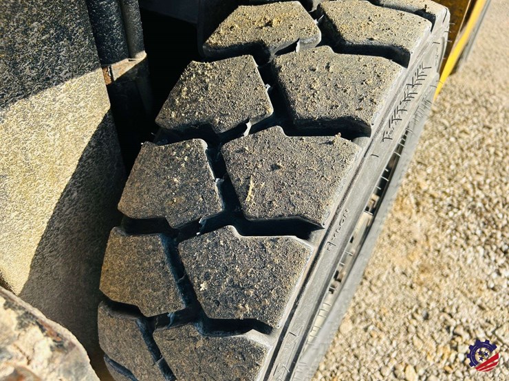 caterpillar-gp25-image-13