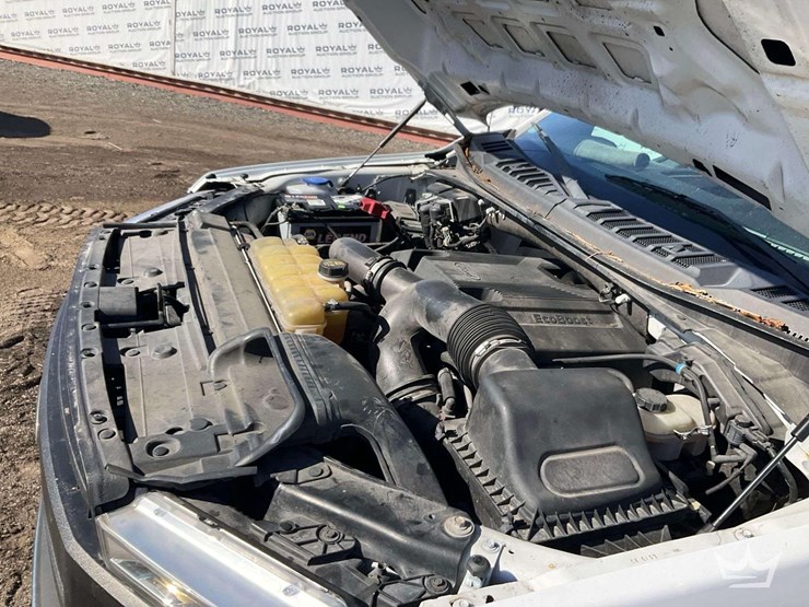 2020-ford-f150-image-9