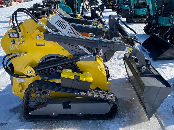 #5319-•-landhonor-mini-skid-steer-loader-image-8