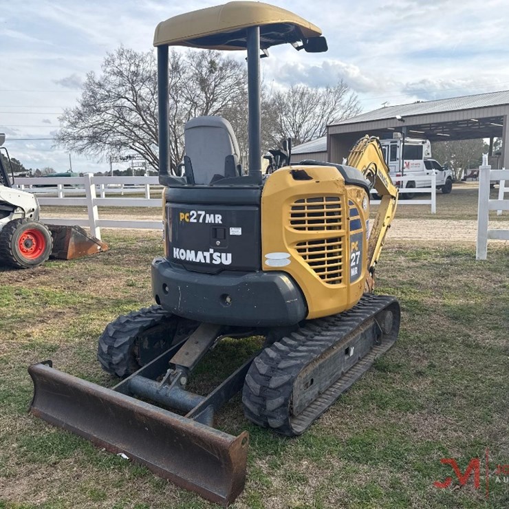 KOMATSU PC27