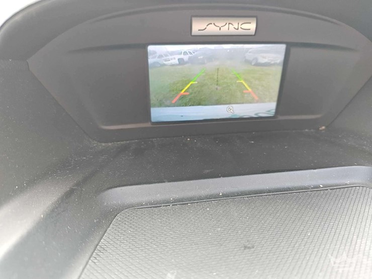 2015-ford-escape-image-8