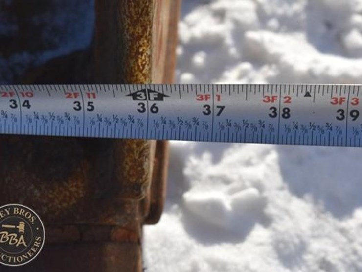 2022-case-cx75csr-image-25