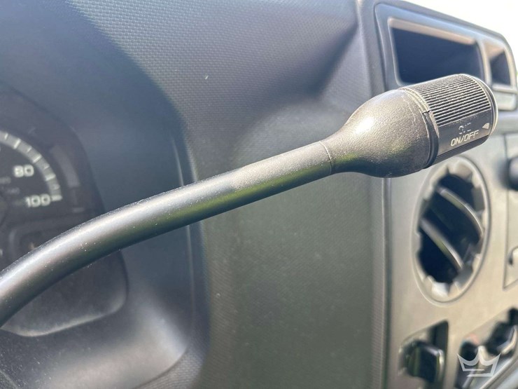 2011-ford-e350-image-15