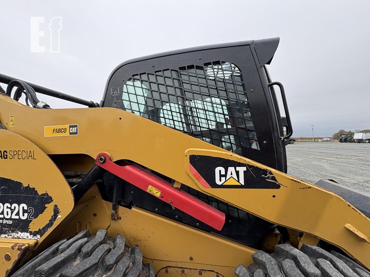 2013-caterpillar-262c2-image-15