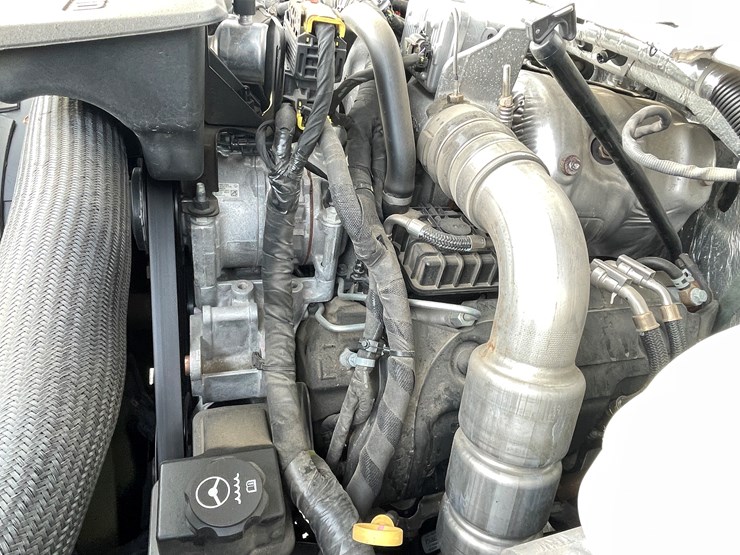 #7551-•-2019-chevy-silverado-high-country-pickup-(has-wi-title)-(blair,-wi)-image-75