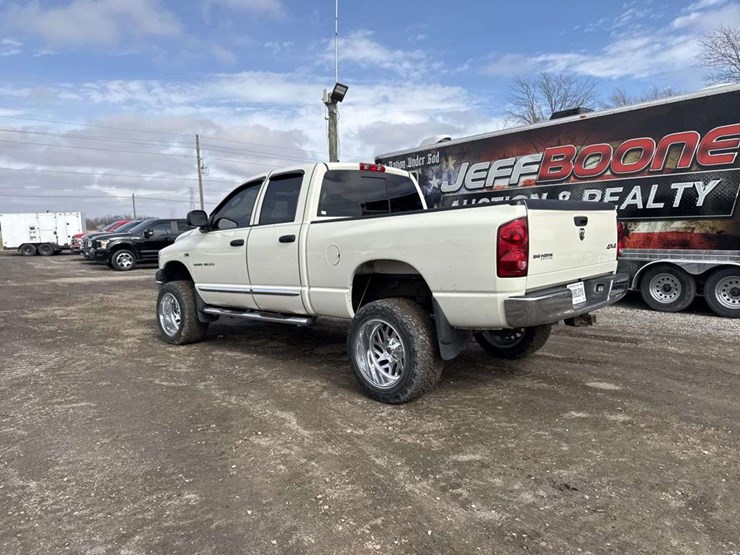 2007-dodge-ram-1500-image-3