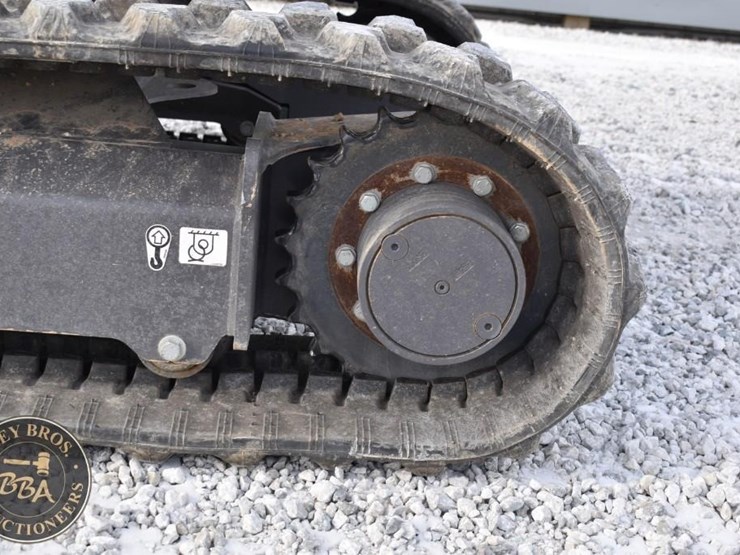 2023-volvo-ecr25-electric-image-32